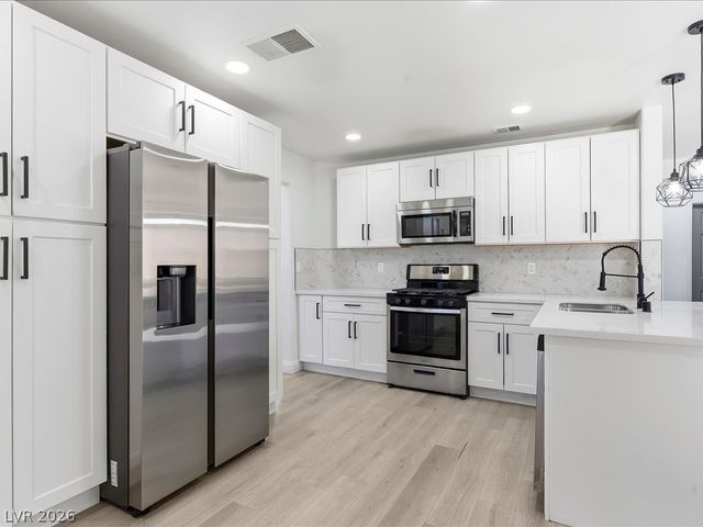 6925 Rancho Santa Fe Drive, Las Vegas, NV 89130