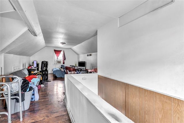 3855 E 177th Street, Cleveland, OH 44128