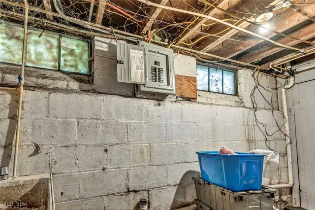 3855 E 177th Street, Cleveland, OH 44128