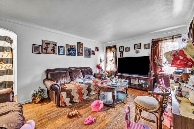 3855 E 177th Street, Cleveland, OH 44128