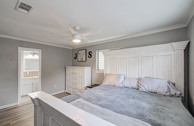 2615 6th Avenue N, Texas City, TX 77590