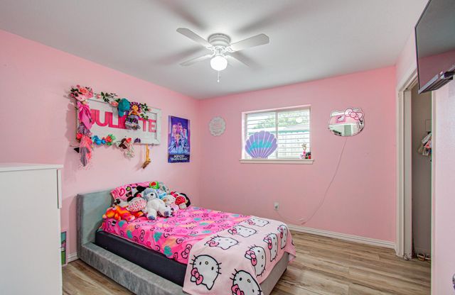 2615 6th Avenue N, Texas City, TX 77590