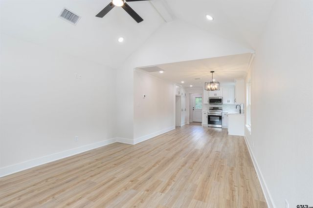979 Brazos, Bullard, TX 75757
