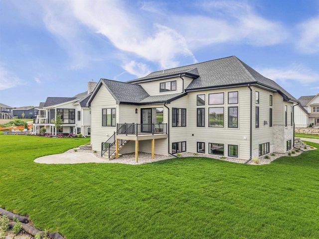 1600 Ginger Lane, Waunakee, WI 53597