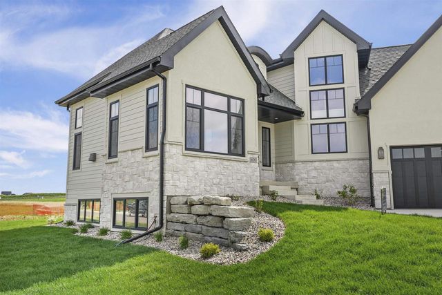 1600 Ginger Lane, Waunakee, WI 53597