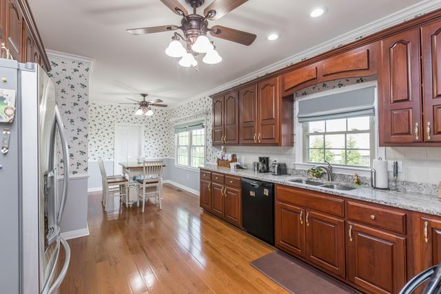 186 Chardonnay Court, Winchester, KY 40391