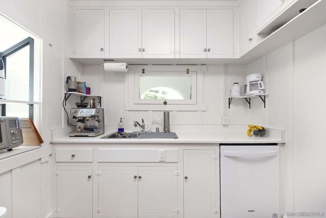 7979 Prospect Pl, La Jolla, CA 92037