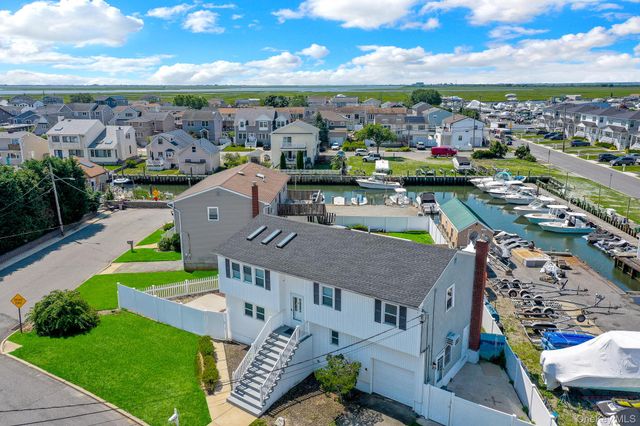 3612 Somerset Drive, Seaford, NY 11783