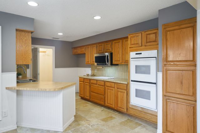 1521 Barclay Drive, Carrollton, TX 75007