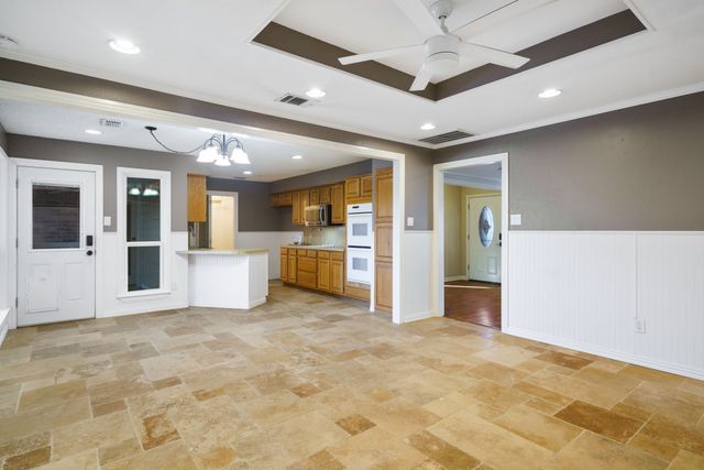 1521 Barclay Drive, Carrollton, TX 75007