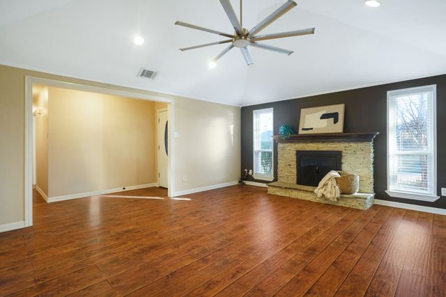 1521 Barclay Drive, Carrollton, TX 75007