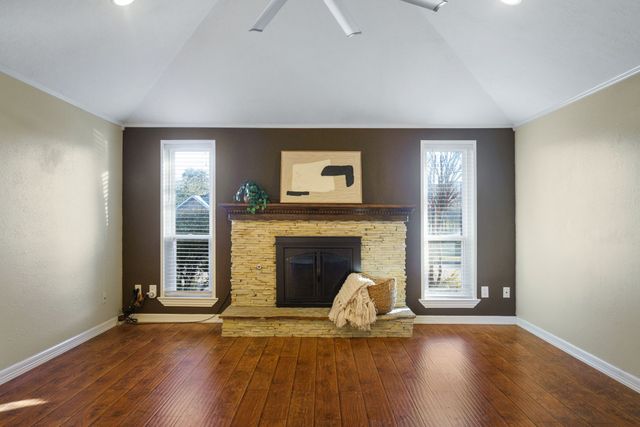 1521 Barclay Drive, Carrollton, TX 75007