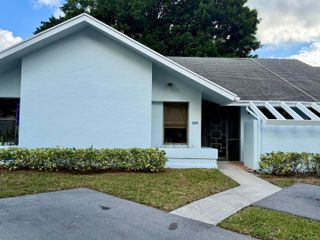 10926 Hidden Lake Place, Boca Raton, FL 33498