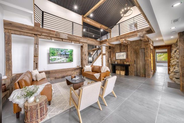 W2530 Krueger ROAD, Lake Geneva, WI 53147