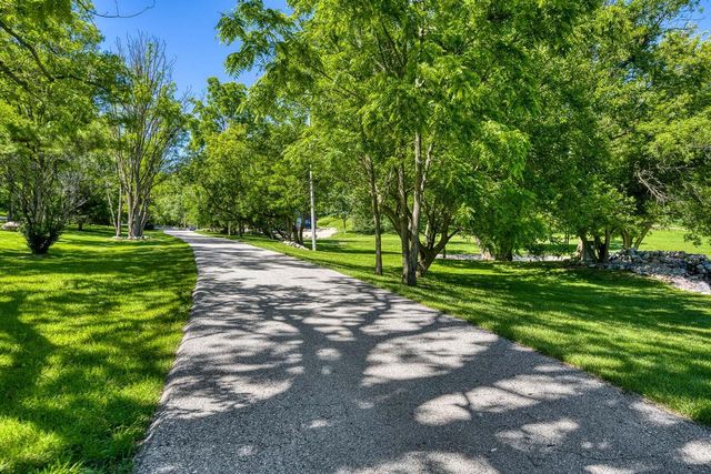 W2530 Krueger ROAD, Lake Geneva, WI 53147