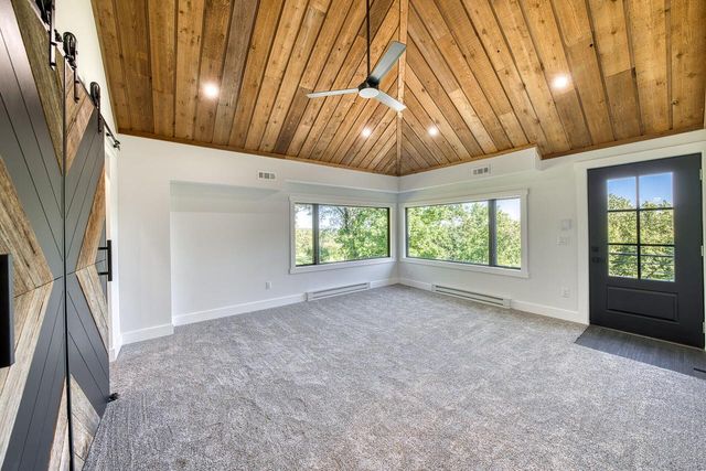 W2530 Krueger ROAD, Lake Geneva, WI 53147