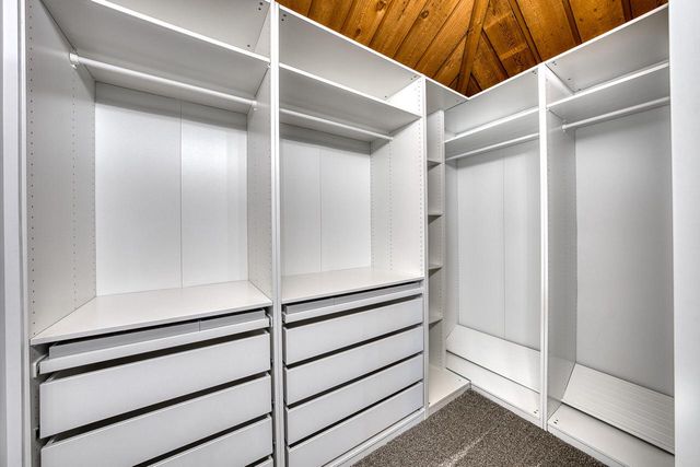 W2530 Krueger ROAD, Lake Geneva, WI 53147