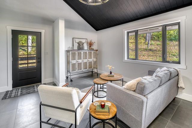 W2530 Krueger ROAD, Lake Geneva, WI 53147