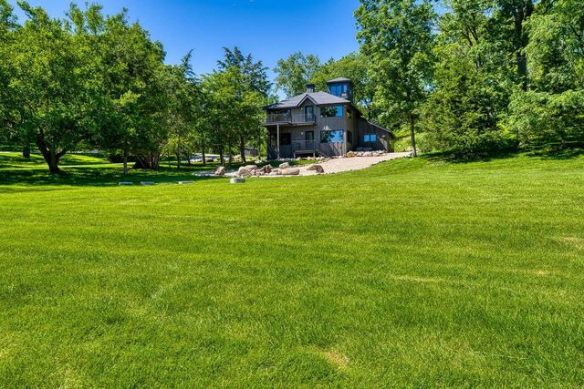 W2530 Krueger ROAD, Lake Geneva, WI 53147