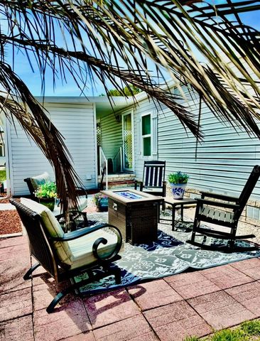 3945 N CITRUS CIRCLE 232, Zellwood, FL 32798
