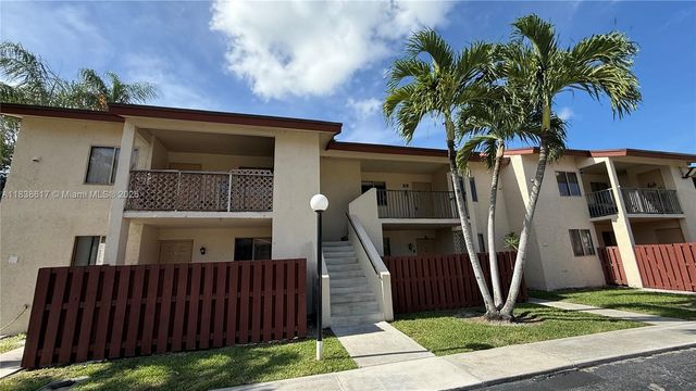 7911 Southgate Blvd B8, North Lauderdale, FL 33068