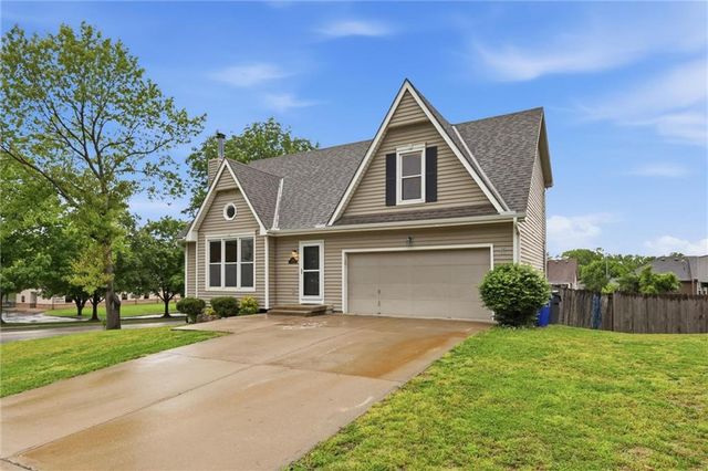 1548 W Romany Court, Olathe, KS 66061