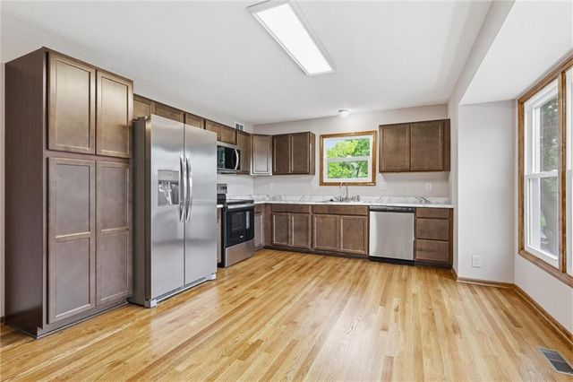 1548 W Romany Court, Olathe, KS 66061