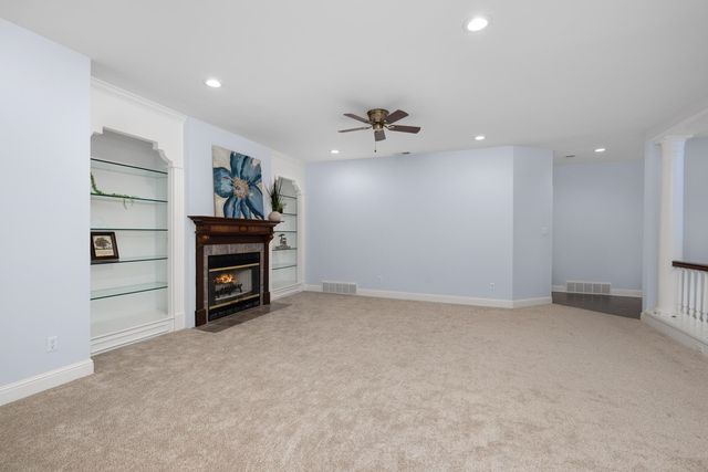 5798 N SUNSET POINT RD, Memphis, TN 38135