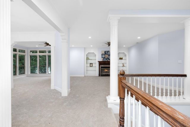 5798 N SUNSET POINT RD, Memphis, TN 38135