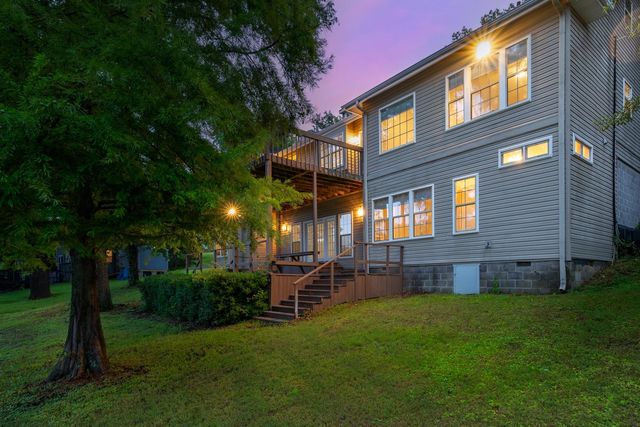 5798 N SUNSET POINT RD, Memphis, TN 38135