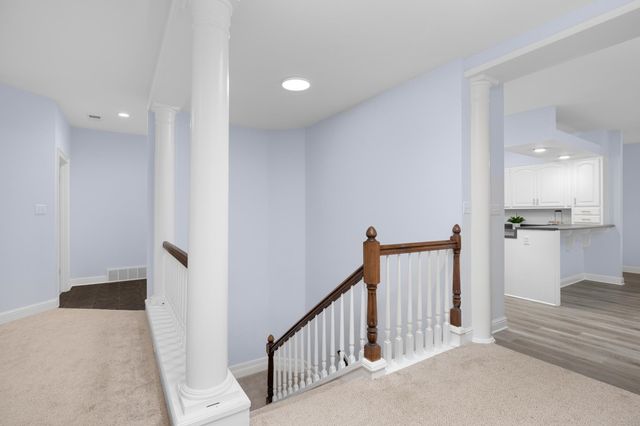 5798 N SUNSET POINT RD, Memphis, TN 38135