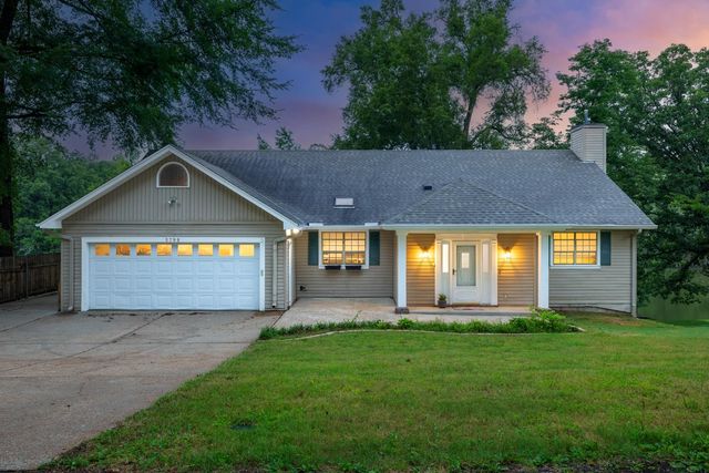 5798 N SUNSET POINT RD, Memphis, TN 38135