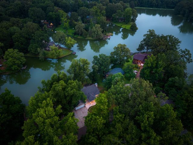 5798 N SUNSET POINT RD, Memphis, TN 38135