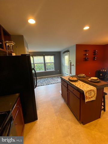 125 CARNEGIE LINKS DR, Martinsburg, WV 25405