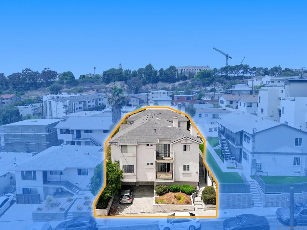 5826 Lauretta Street, San Diego, CA 92110 — exterior