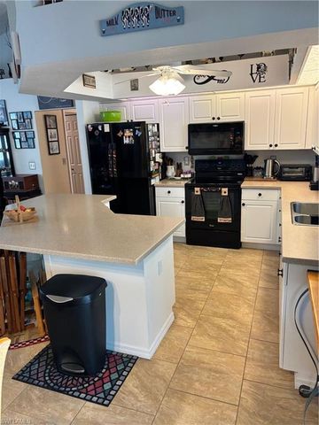 303 Wilmington PKWY, Cape Coral, FL 33993