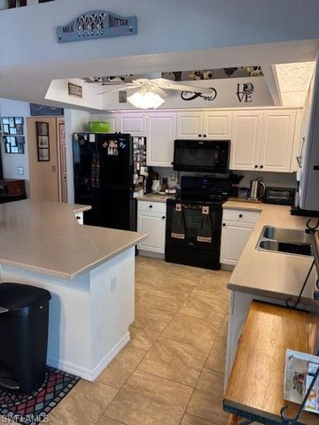 303 Wilmington PKWY, Cape Coral, FL 33993