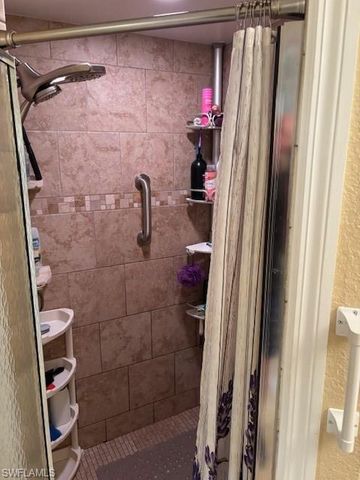 303 Wilmington PKWY, Cape Coral, FL 33993