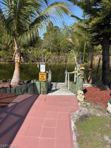 303 Wilmington PKWY, Cape Coral, FL 33993