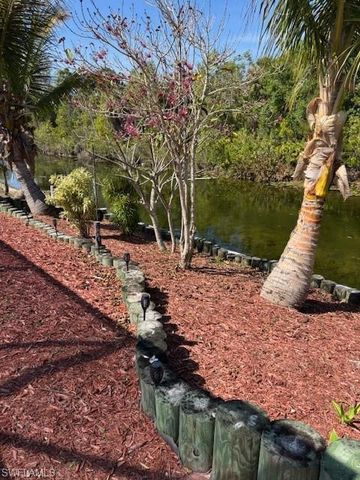 303 Wilmington PKWY, Cape Coral, FL 33993