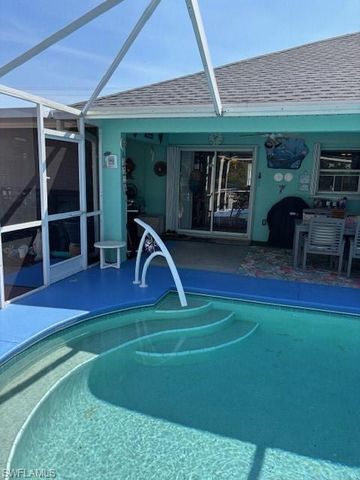 303 Wilmington PKWY, Cape Coral, FL 33993