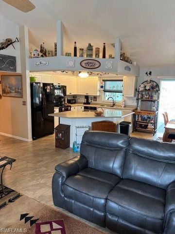 303 Wilmington PKWY, Cape Coral, FL 33993