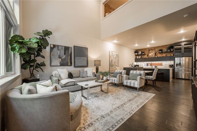 514 SE Tourmaline Mews, Bentonville, AR 72712