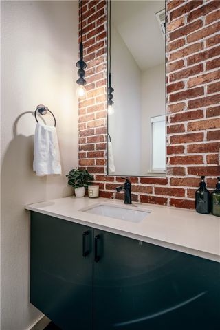 514 SE Tourmaline Mews, Bentonville, AR 72712