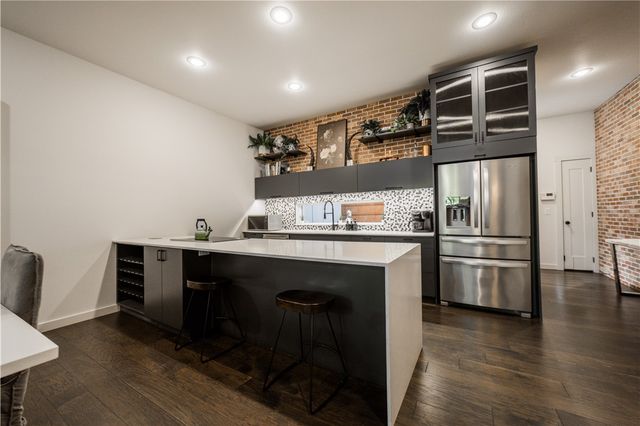 514 SE Tourmaline Mews, Bentonville, AR 72712