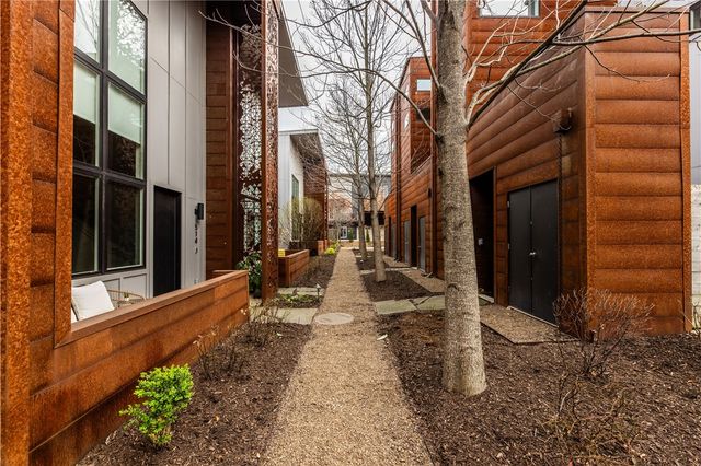 514 SE Tourmaline Mews, Bentonville, AR 72712