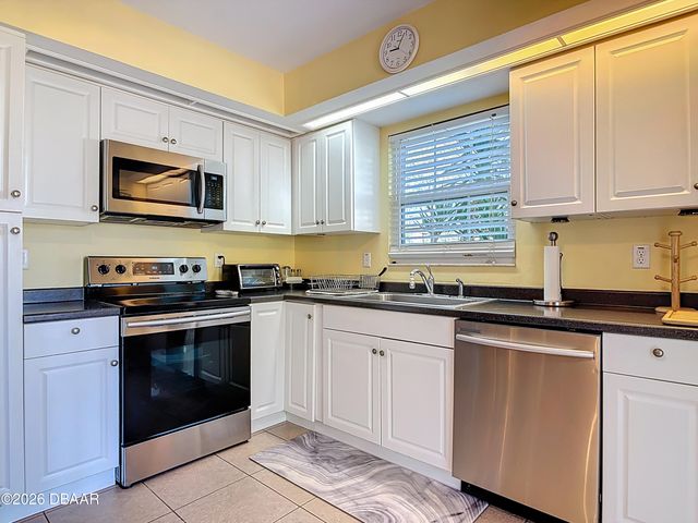 116 Innisbrook Circle, Daytona Beach, FL 32114