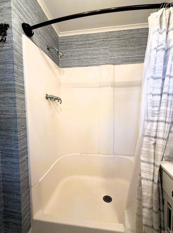 303 S Cherry St, Hamburg, AR 71646