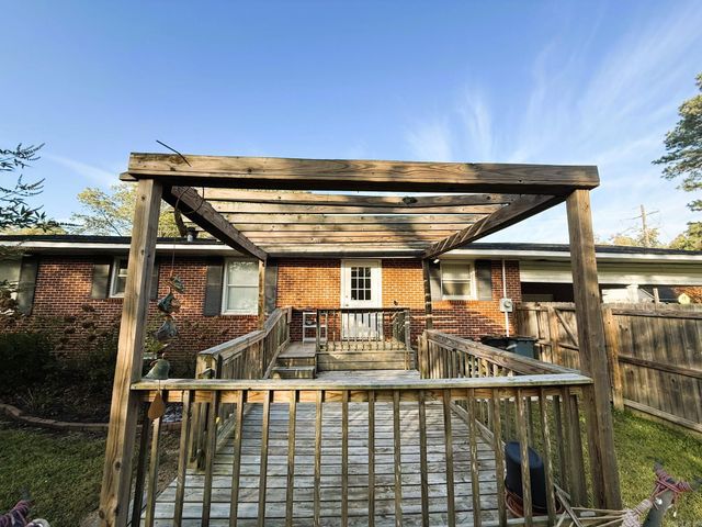 303 S Cherry St, Hamburg, AR 71646