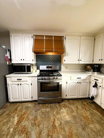 303 S Cherry St, Hamburg, AR 71646